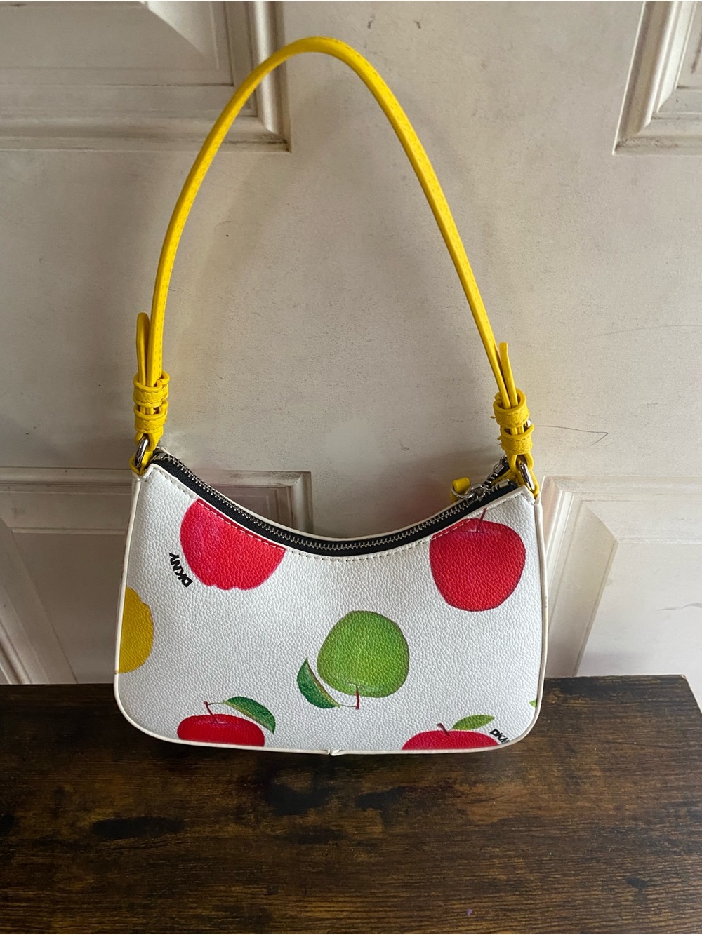 DKNY White Apple Print Shoulder Bag with Yellow Strap and Silver Chain - Picture 3 of 7
